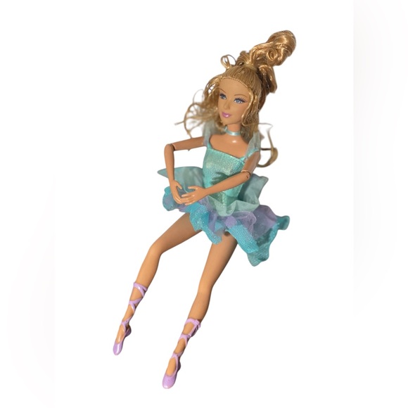 Barbie 12 Dancing Princesses Hadley Doll with Dress2005 - Picture 1 of 7